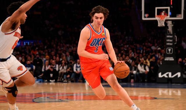 足球游戏-“麦加”首秀创造历史 吉迪再刷一串最年轻三双纪录