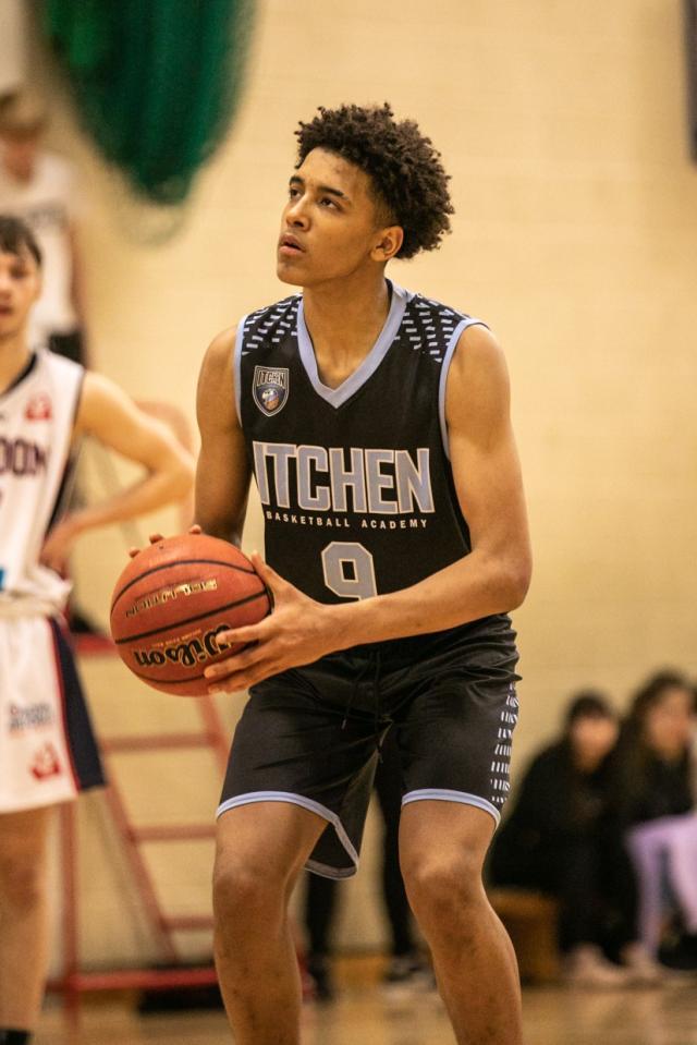 1656226087584083197.jpg Sochan.jpg